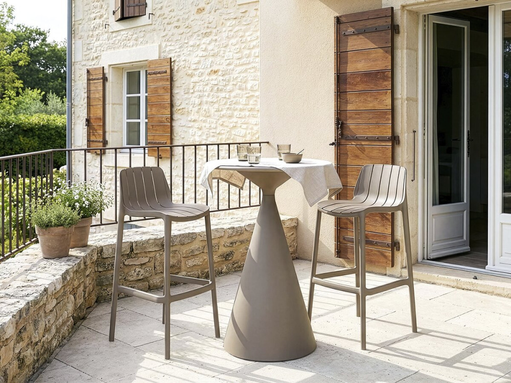 Set van 2 "Vaena" stapelbare tuinstoelen - Taupe