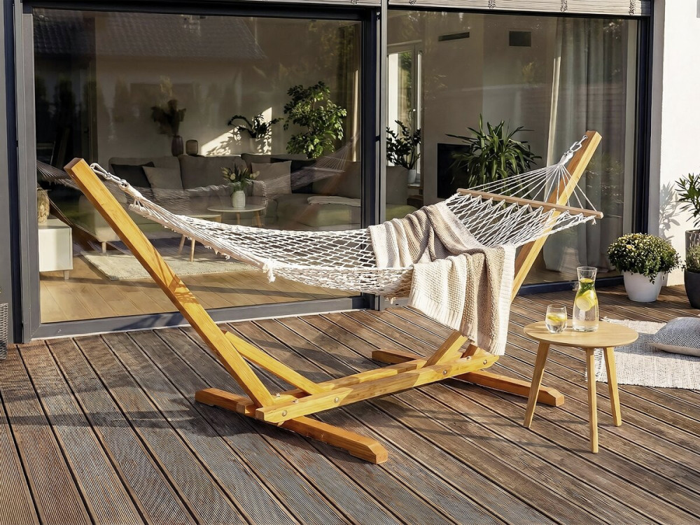 Houten hangmat met macramé stof "Dallas" - 305 x 120 x 123 cm - Wit