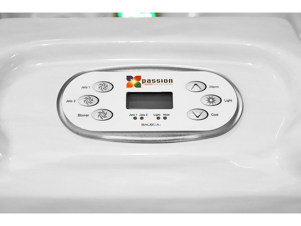 Spa " Pleasure " - 4 plaatsen + 1 ligplaats - 2.15 x 2.00 x 0.91 m