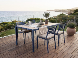 Tossa" imitatiehouten metalen tuintafel - 160 x 90 x 75 cm - Bruin 2