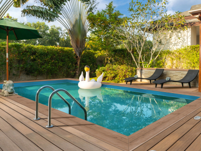 Combien de temps est nécessaire pour installer une piscine en bois ?